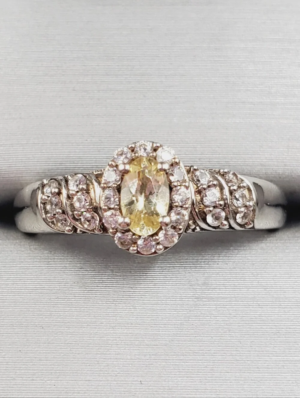 Golden Apatite & White Zircon 925 Sterling Silver Halo Ring